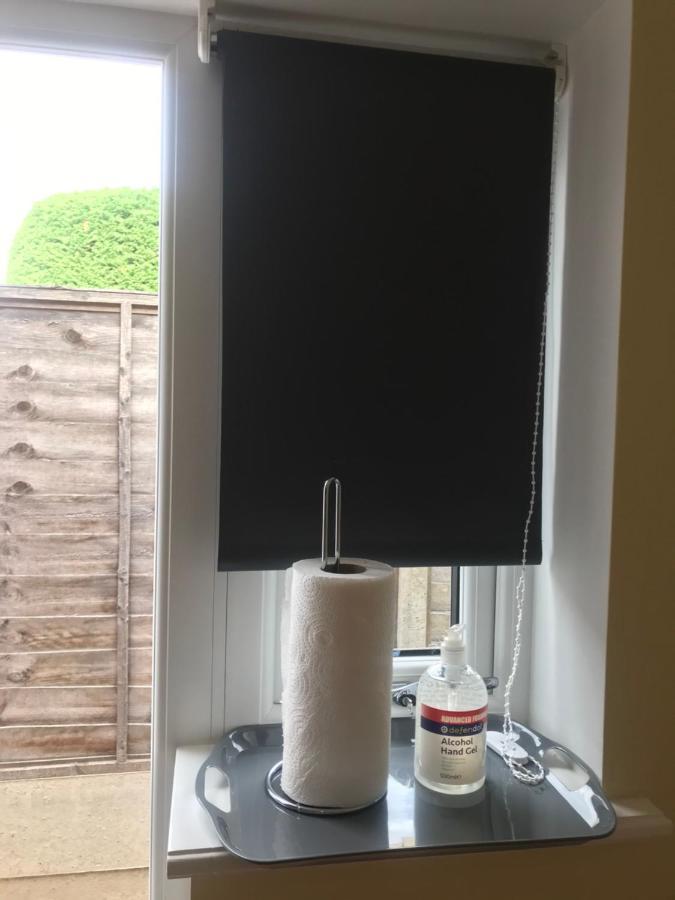 Apartment Studio-1-staines/heathrow/london-own Entrance Staines-upon-Thames